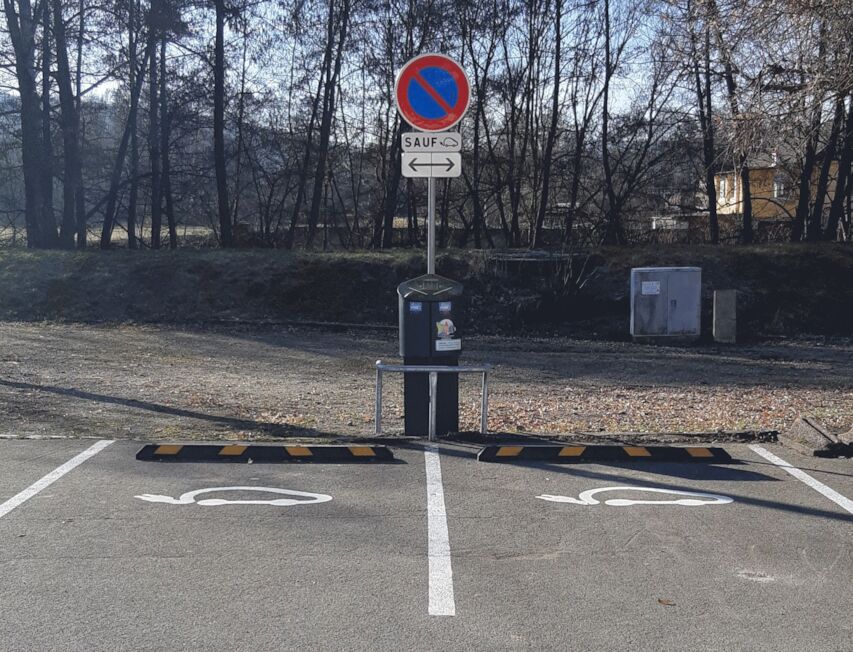 Bornes de recharge pour véhicules électriques